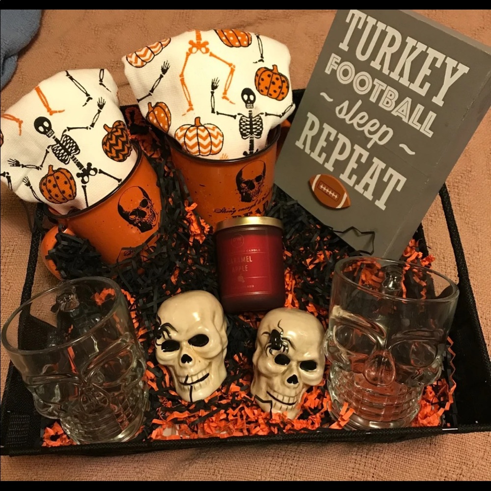 Halloween gift basket